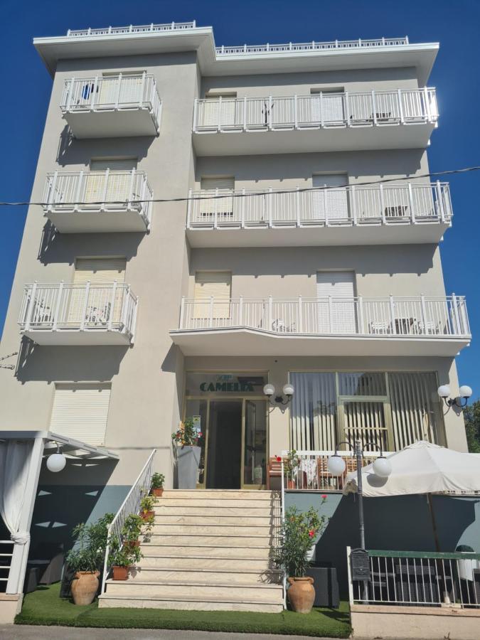 רימיני Hotel Camelia מראה חיצוני תמונה
