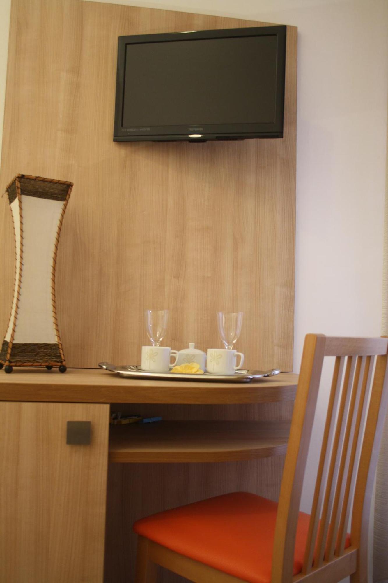 רימיני Hotel Camelia מראה חיצוני תמונה